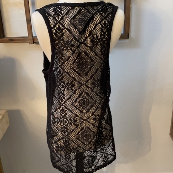 Black lace ladies Dylan top size XL bust 17-18” solid black front lace back - Picture 5 of 7